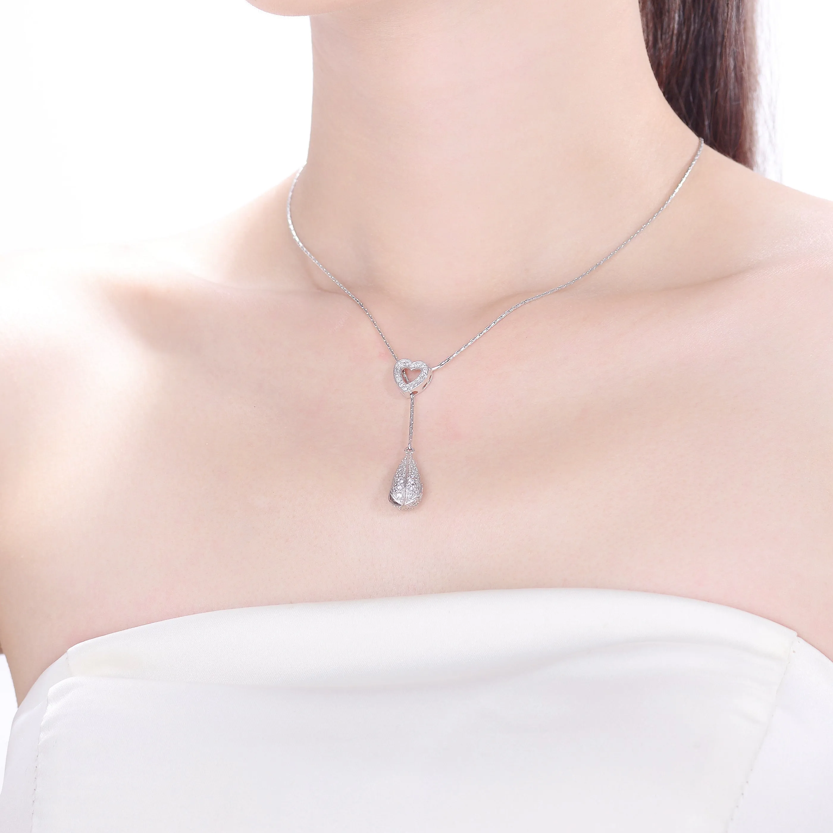 Constance Teardrop Tie Necklace