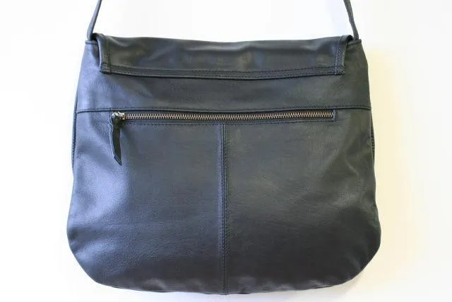 curved messenger bag - black