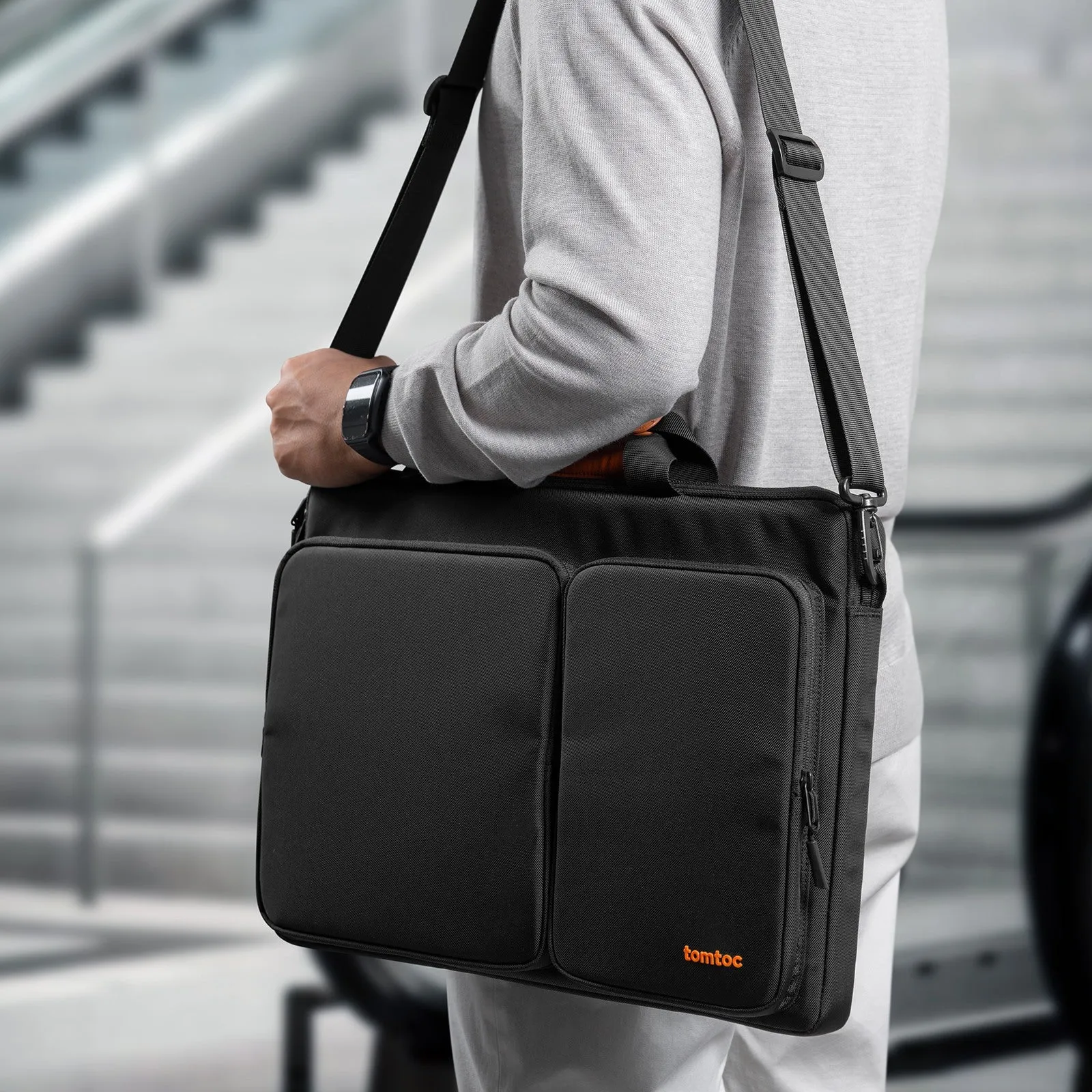 Defender-A42 Laptop Shoulder Bag for 17.3 inch Laptop