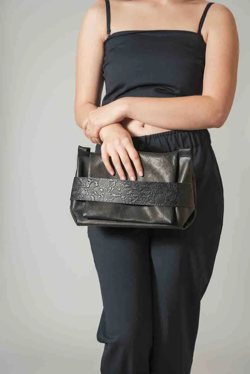 Harpers Italian Leather Victoria Bag in Black