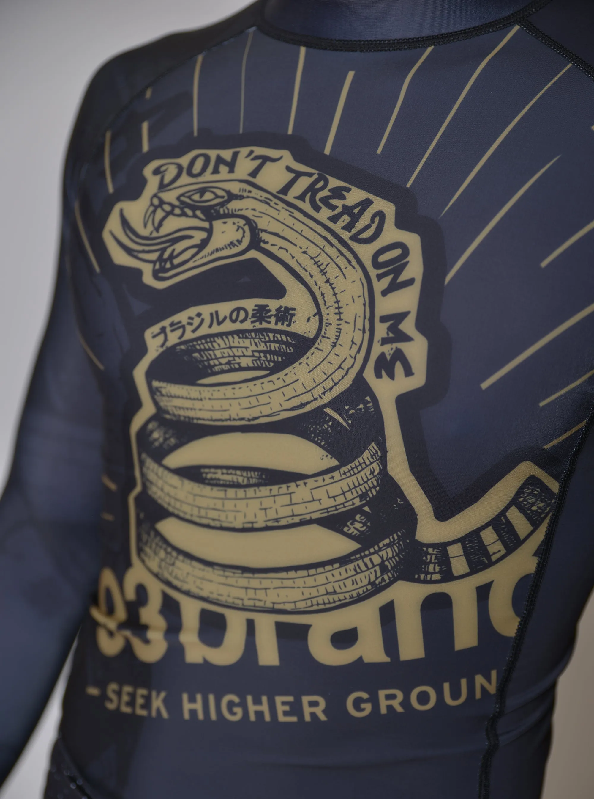 STRONG SNAKE Long-Sleeve Rash Guard