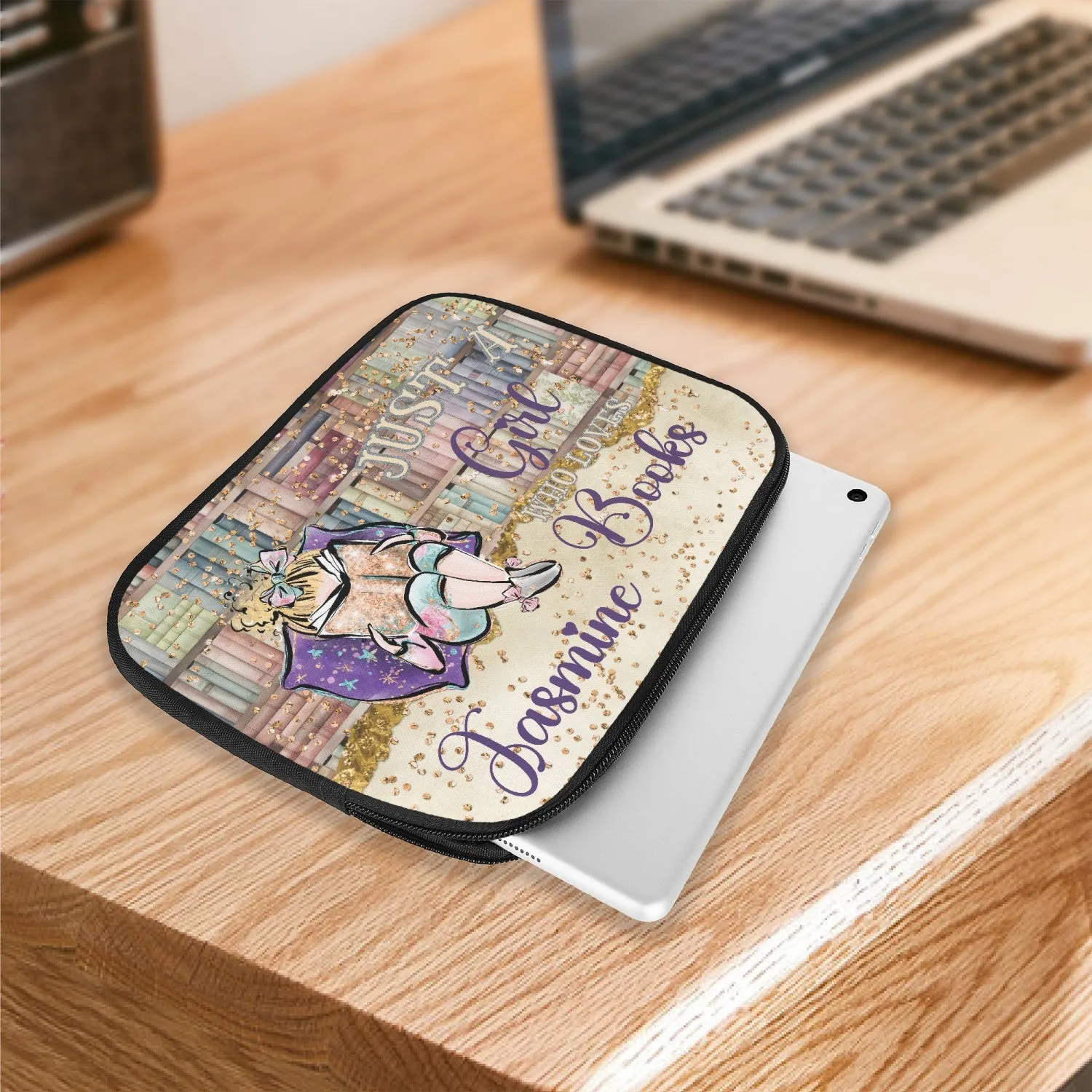 Tablet Sleeve - Just a Girl Who Loves Books, Blonde Hair